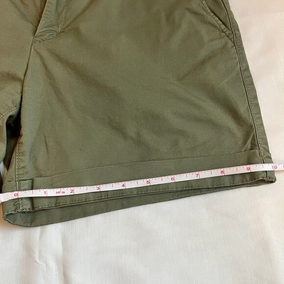 H&M shorts women’s size 6 Green Chino Style Shorts - Picture 7 of 7